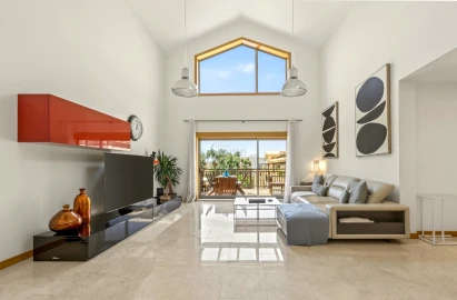 Apartamento T3 para Arrendamento férias em Quarteira