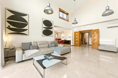 Apartamento T3 para Arrendamento férias em Quarteira