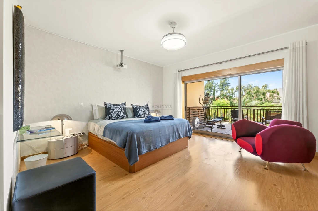 Apartamento T3 para Arrendamento férias em Quarteira Foto 16