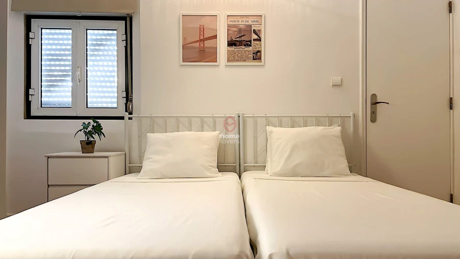 Apartamento T3 para Venda em Ajuda Foto 25