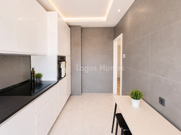 Apartamento T2 para Venda em Lagos (São Sebastião e Santa Maria)