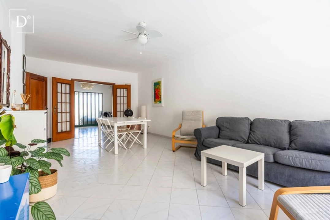 Moradia T4 para Venda em Olhão Foto 3