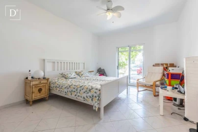 Moradia T4 para Venda em Olhão