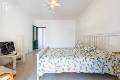 Moradia T4 para Venda em Olhão