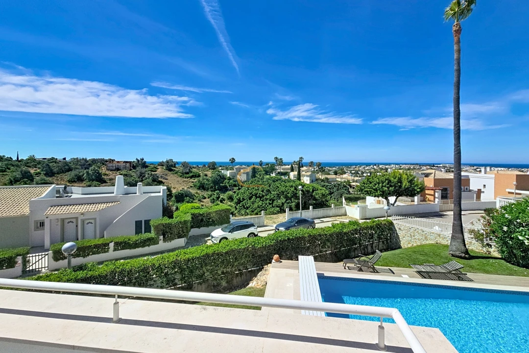 Moradia T4 para Venda em Albufeira e Olhos de Água Foto 24