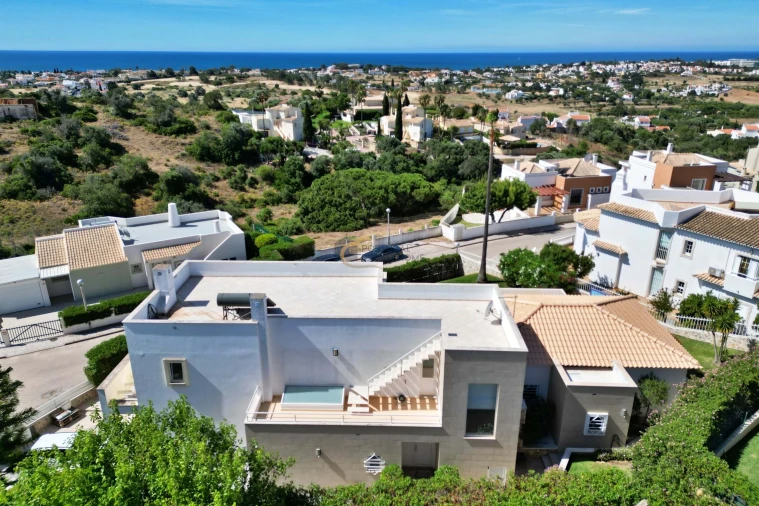 Moradia T4 para Venda em Albufeira e Olhos de Água Foto 30