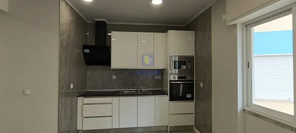 Apartamento T1 para Venda em Venteira