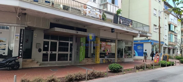 Apartamento T1 para Venda em Venteira