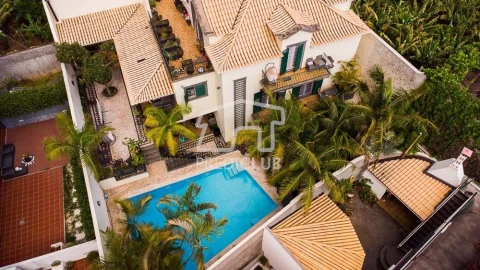 Moradia T4 para Venda em Camara de Lobos