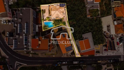 Moradia T4 para Venda em Camara de Lobos