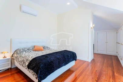 Moradia T4 para Venda em Camara de Lobos