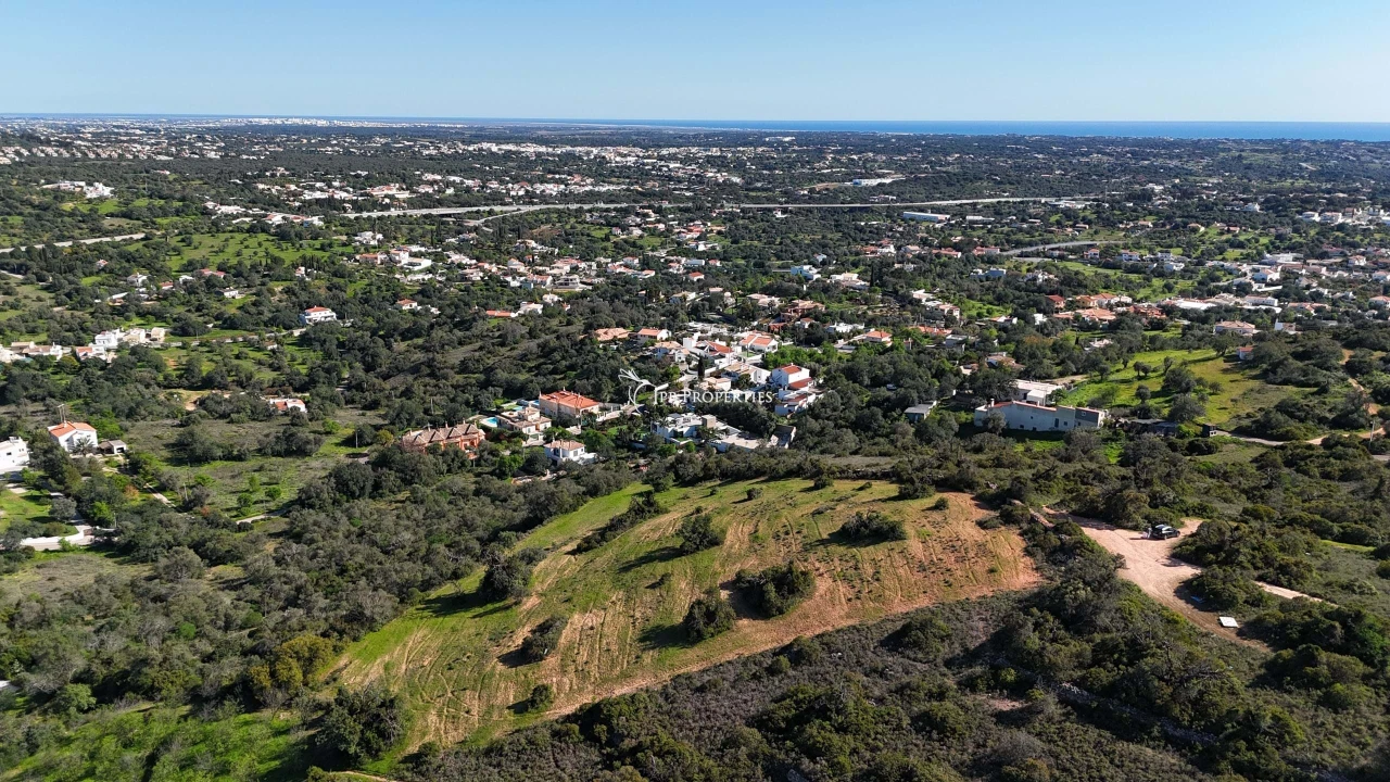 Terreno para Venda em Loule (São Sebastião) Foto 1