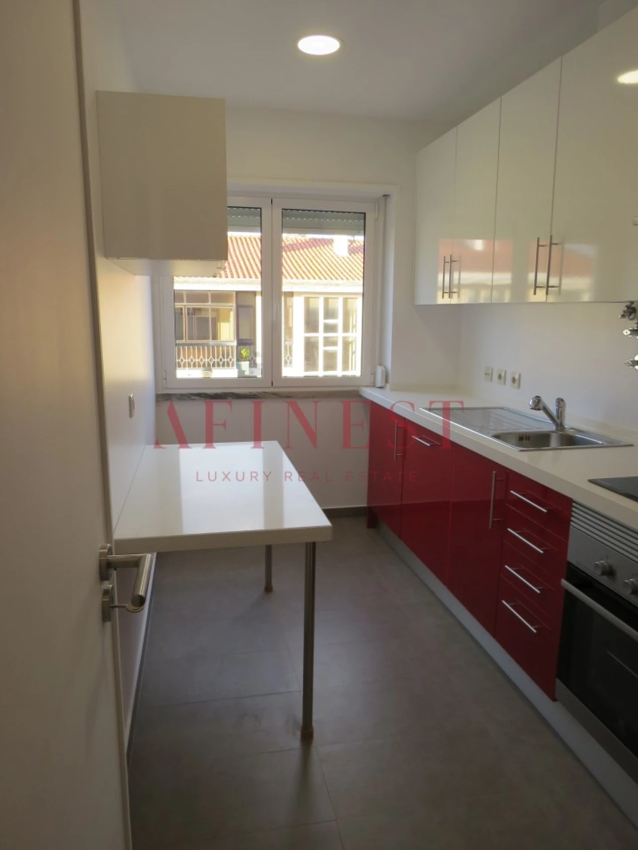 Apartamento T1 para Arrendamento em Carcavelos e Parede Foto 5