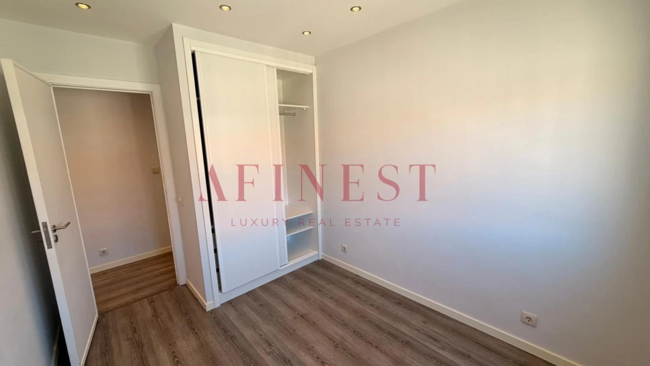 Apartamento T1 para Arrendamento em Carcavelos e Parede Foto 30