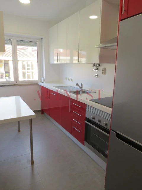 Apartamento T1 para Arrendamento em Carcavelos e Parede