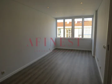 Apartamento T1 para Arrendamento em Carcavelos e Parede