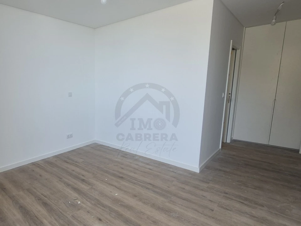 Apartamento T3 para Venda em Camara de Lobos Foto 13