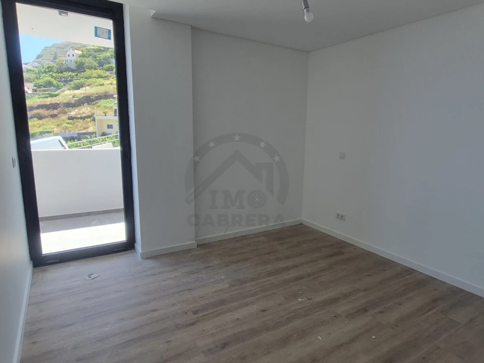Apartamento T3 para Venda em Camara de Lobos Foto 14