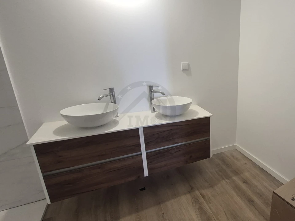 Apartamento T3 para Venda em Camara de Lobos Foto 15