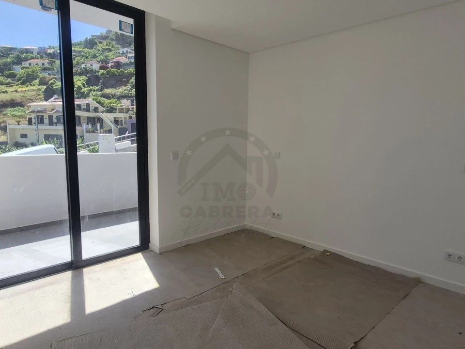 Apartamento T3 para Venda em Camara de Lobos Foto 20