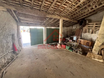 Terreno para Venda em Azueira e Sobral da Abelheira