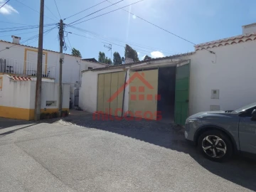 Terreno para Venda em Azueira e Sobral da Abelheira