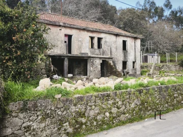 Moradia T4 para Venda em Coronado (São Romão e São Mamede)