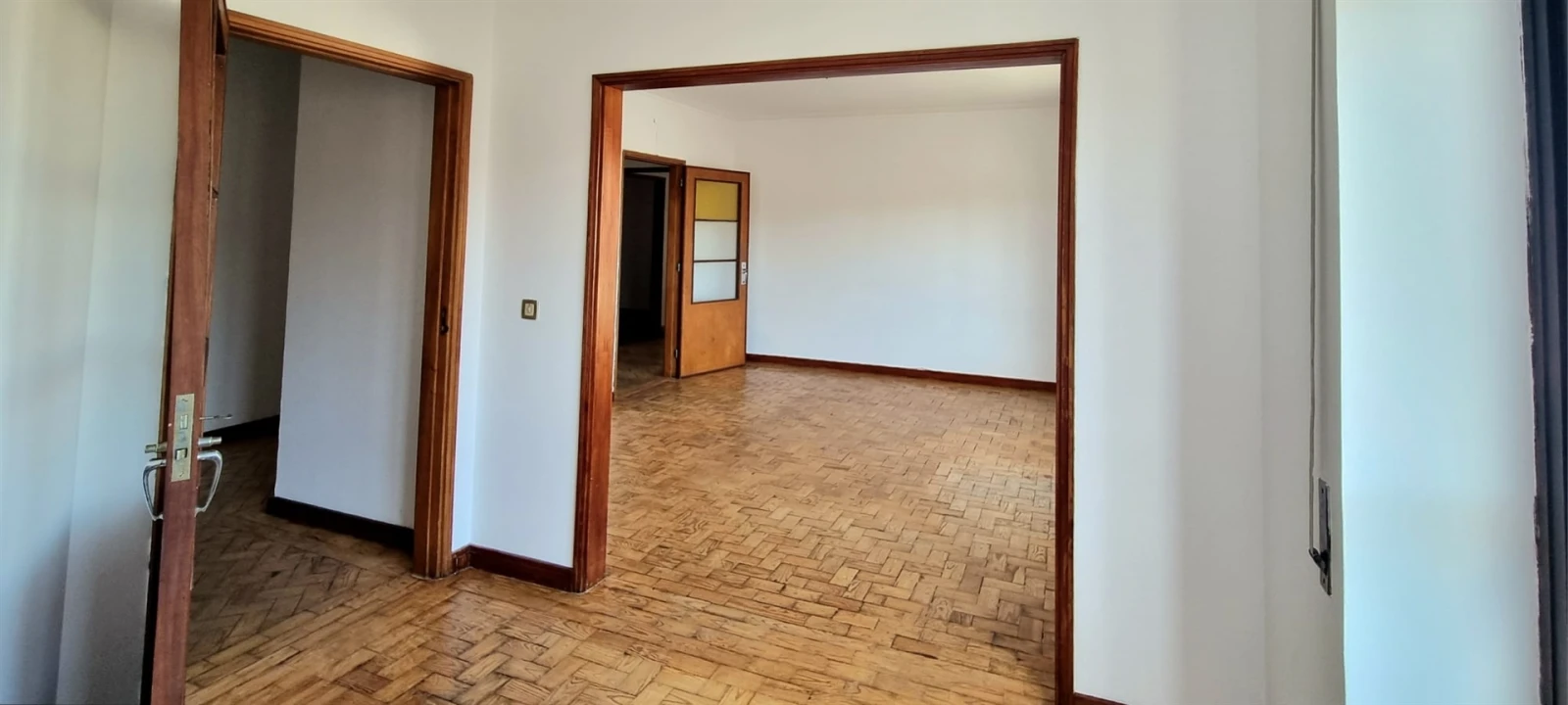 Apartamento T4 para Venda em Santo Antonio dos Olivais Foto 25