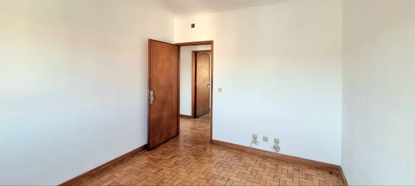 Apartamento T4 para Venda em Santo Antonio dos Olivais