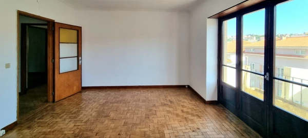 Apartamento T4 para Venda em Santo Antonio dos Olivais