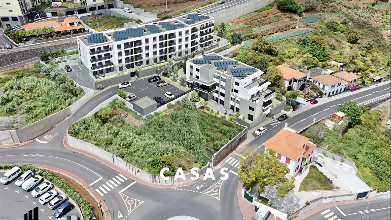 Apartamento T2 para Venda em Caniço Foto 2