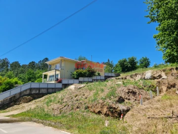 Terreno para Venda em Barreiros e Cepões