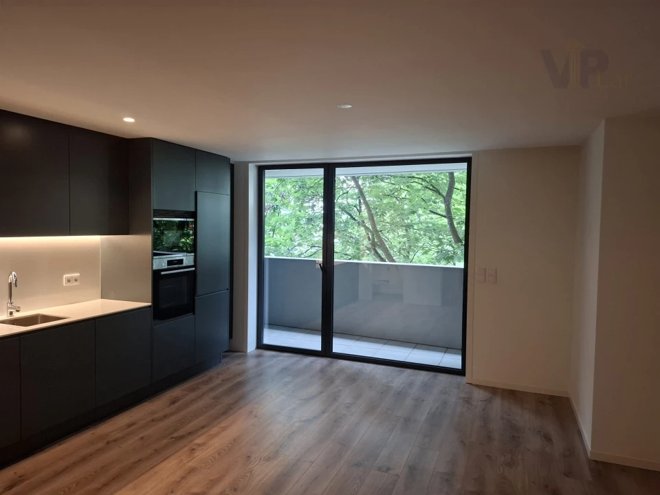 Apartamento T2 para Venda em Paranhos Foto 1