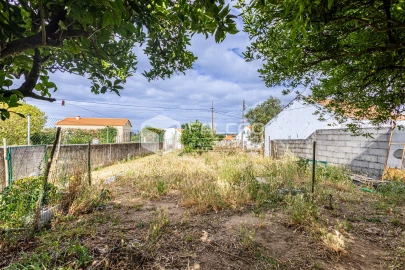 Moradia T3 para Venda em São Vicente do Paul e Vale de Figueira