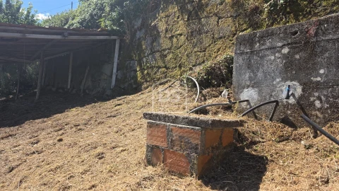 Moradia T3 para Venda em São João de Fontoura