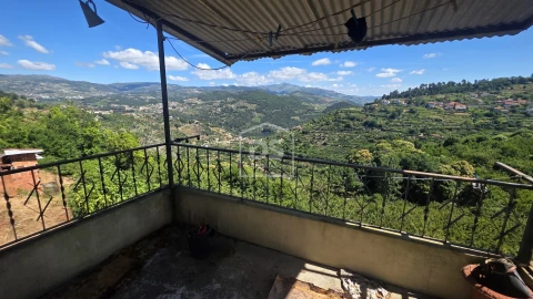 Moradia T3 para Venda em São João de Fontoura
