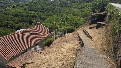 Moradia T3 para Venda em São João de Fontoura