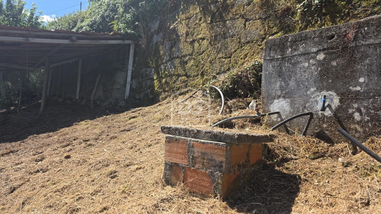 Moradia T3 para Venda em São João de Fontoura Foto 10