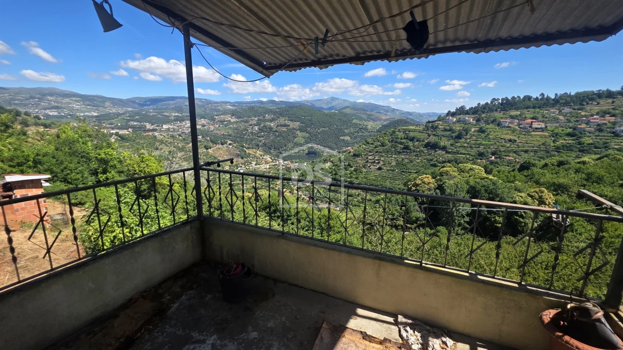 Moradia T3 para Venda em São João de Fontoura Foto 1