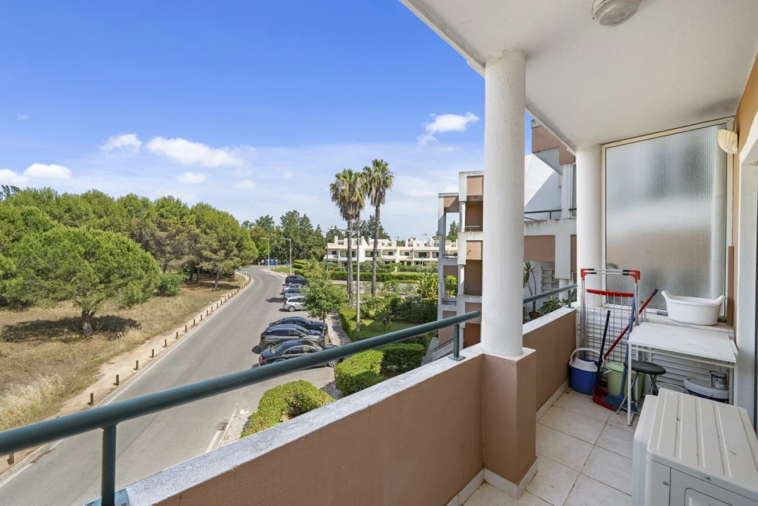 Apartamento T1 para Venda em Quarteira Foto 13