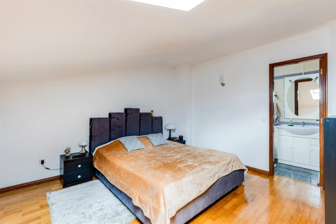 Apartamento T4 para Venda em Leiria, Pousos, Barreira e Cortes Foto 31