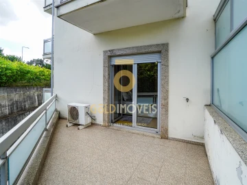 Apartamento T3 para Venda em Sobrado e Bairros