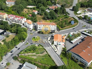 Apartamento T3 para Venda em Sobrado e Bairros