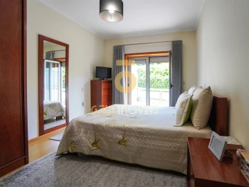 Apartamento T3 para Venda em Sobrado e Bairros