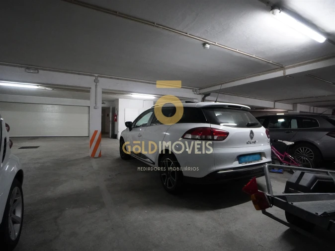 Apartamento T3 para Venda em Sobrado e Bairros Foto 22