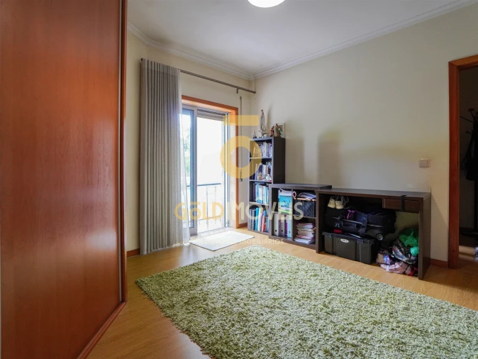Apartamento T3 para Venda em Sobrado e Bairros Foto 12