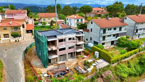 Moradia T3 para Venda em Freixo de Cima e de Baixo