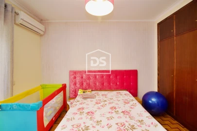 Apartamento T3 para Venda em Cristelos, Boim e Ordem