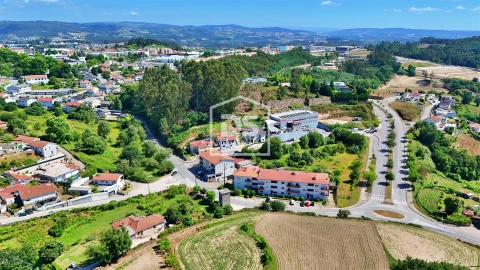 Apartamento T3 para Venda em Cristelos, Boim e Ordem