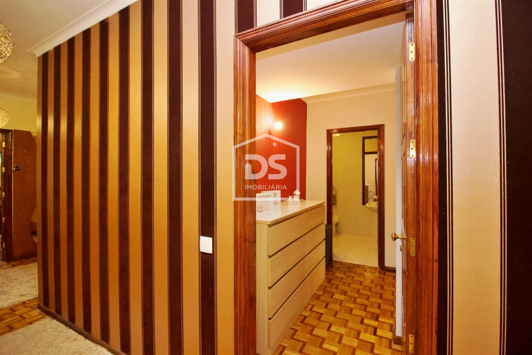 Apartamento T3 para Venda em Cristelos, Boim e Ordem Foto 23